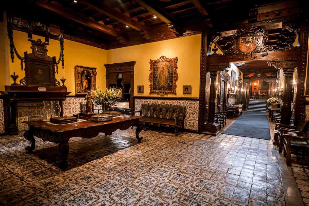 Lima Colonial Houses Tour