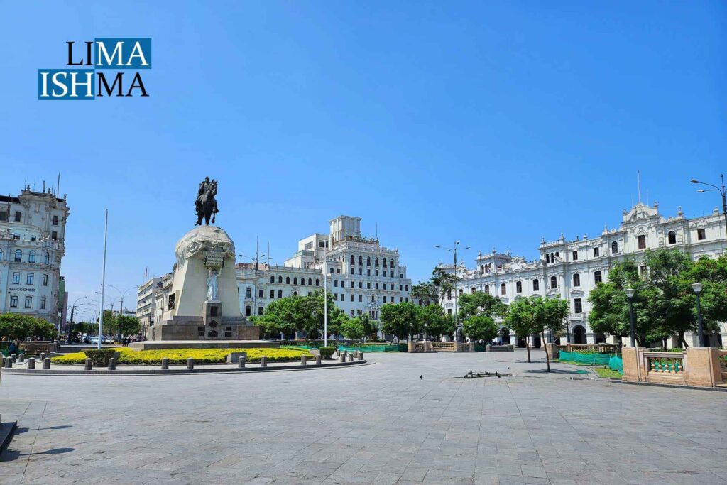 Plaza San Martin Lima